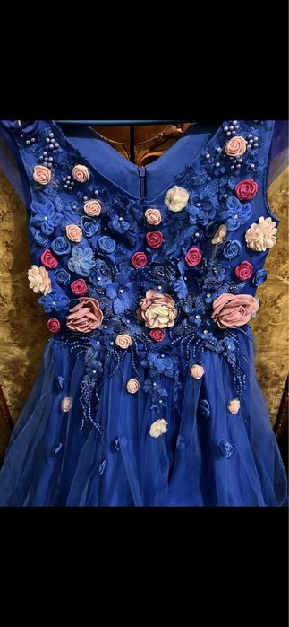 Toy va tadbirlar uchun koynak.