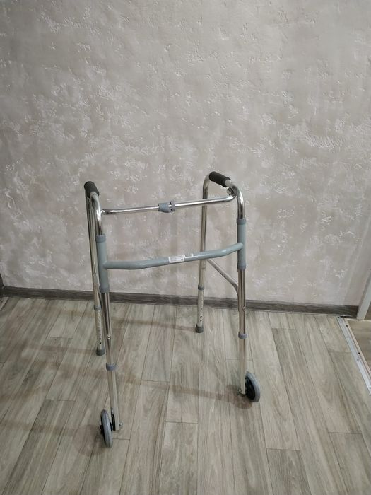 Ходунки для взрослых