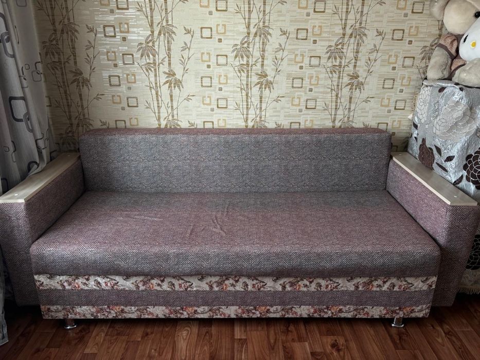 Продам диван в отличном состоянии