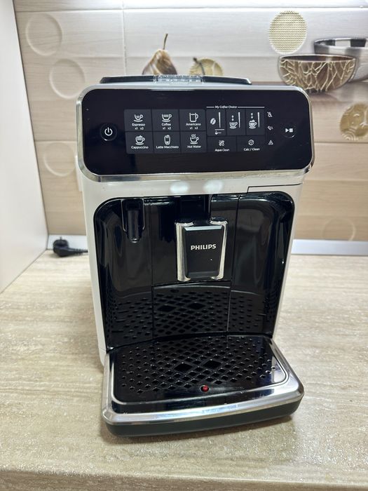 Espressor automat Philips EP3243/5