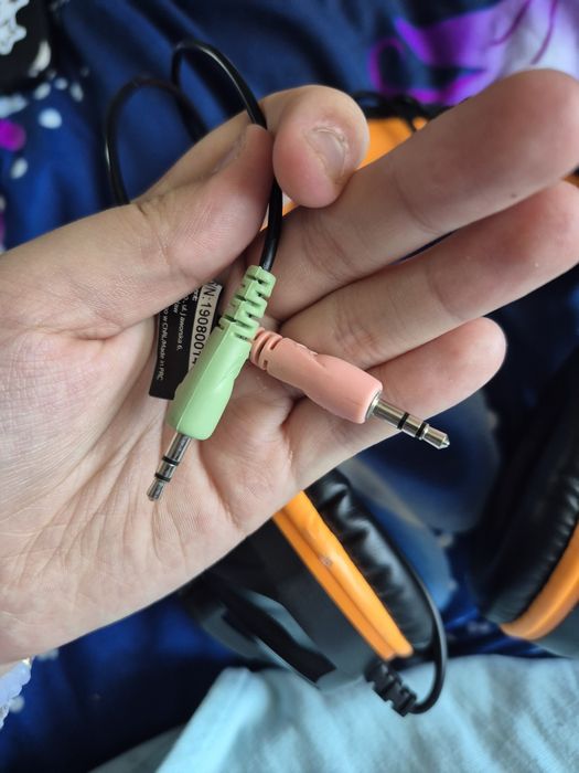 Căști de gaming  cu microfon