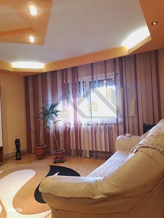 Apartament 3 camere conf  1 decomandat  zona 1 Dec 1918