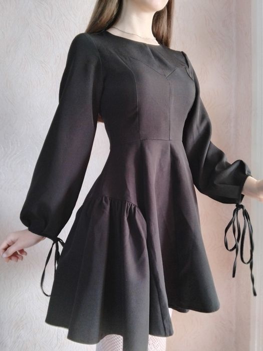 платье чёрное на девушку