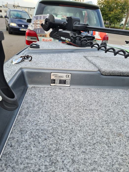 Barca pescuit HirosHY470