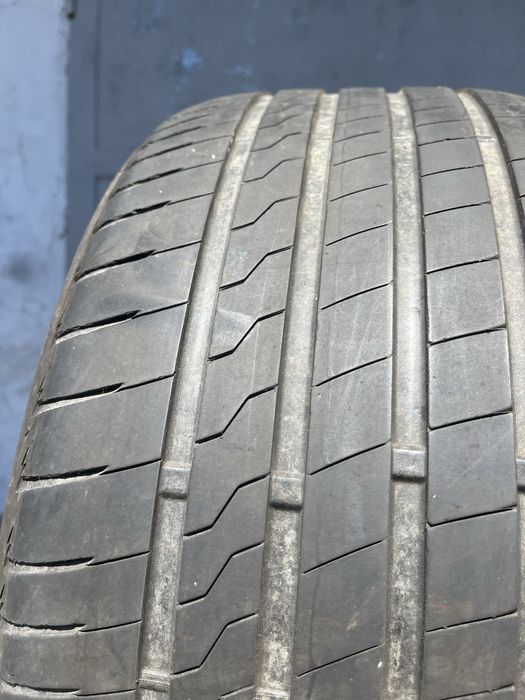2 бр. летни гуми 255/40/19 Firestone DOT 5021 4 mm