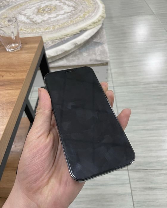 Iphone 12 pro sotiladi