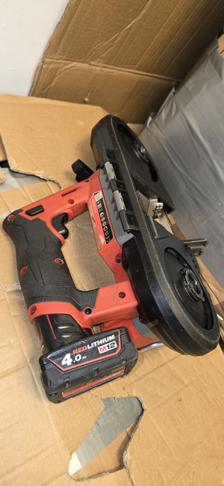 Milwaukee M12 FBS64 ferăstrău cu banda fuel brushless  2024