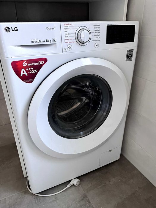 Masina de spalat LG, 6 kg, 1000 RPM, Clasa A+++ / Dulap Inclus