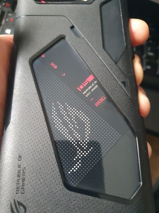 Геймърски телефон Asus Phone ROG 5