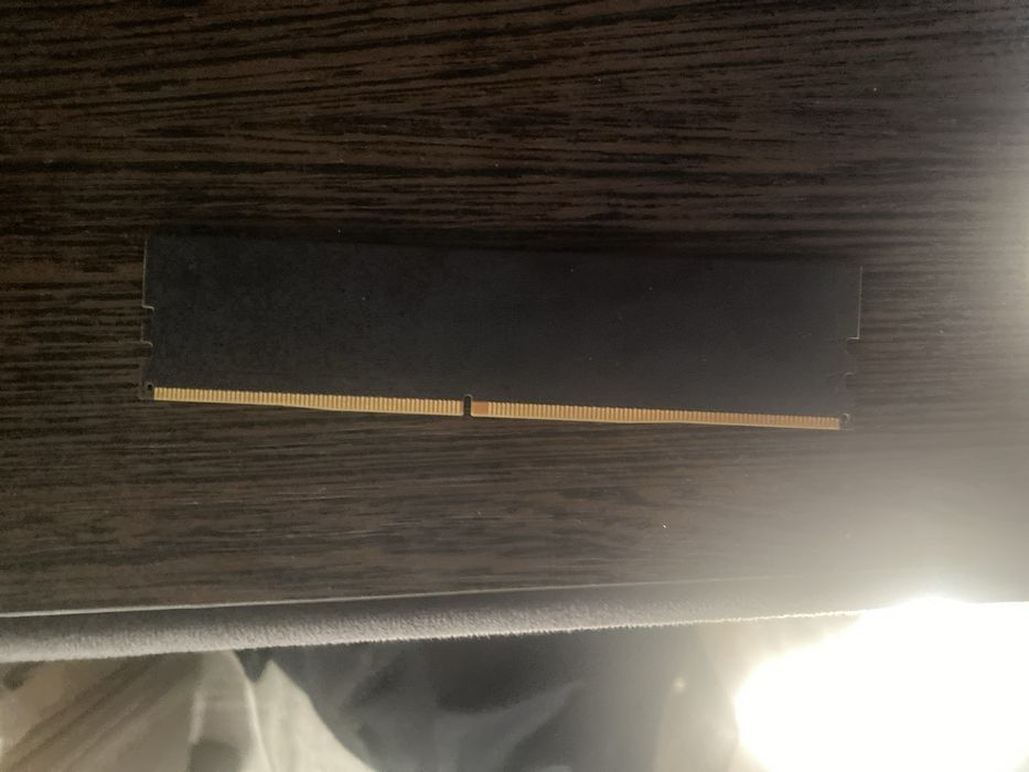 Продам 8гб  DDR4