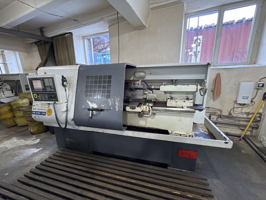 Токарный станок с ЧПУ