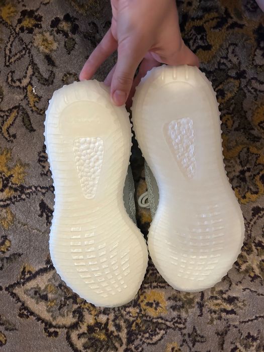Yeezy 350 Cloud White