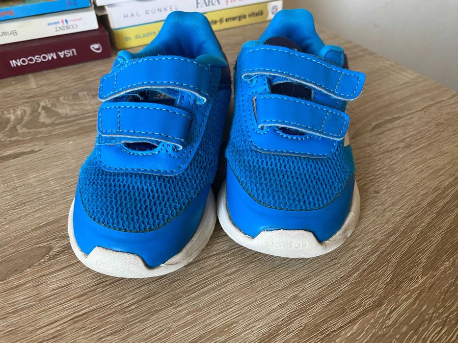 Adidas copii marimea 23