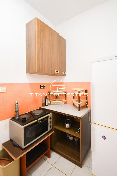 Дава се под наем Тристаен апартамент в София, Гоце Делчев - 76 кв.м за 598.23 € - Снимка #4