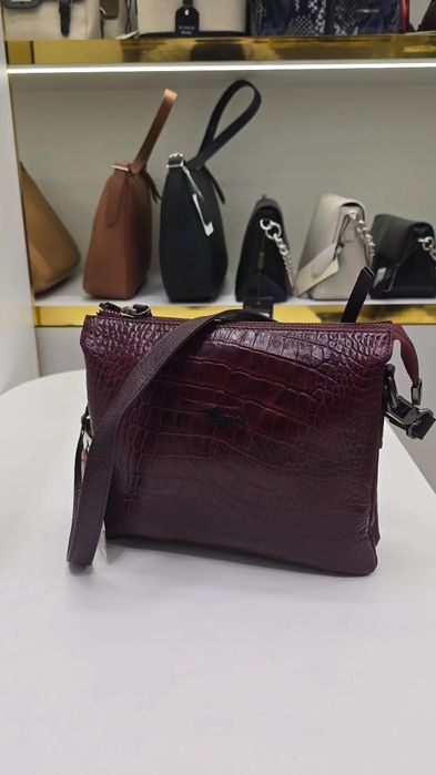 Женские кожанные сумки