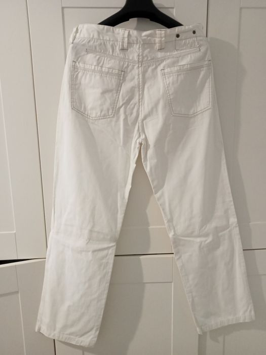 Blugi albi bărbați mărimea 48