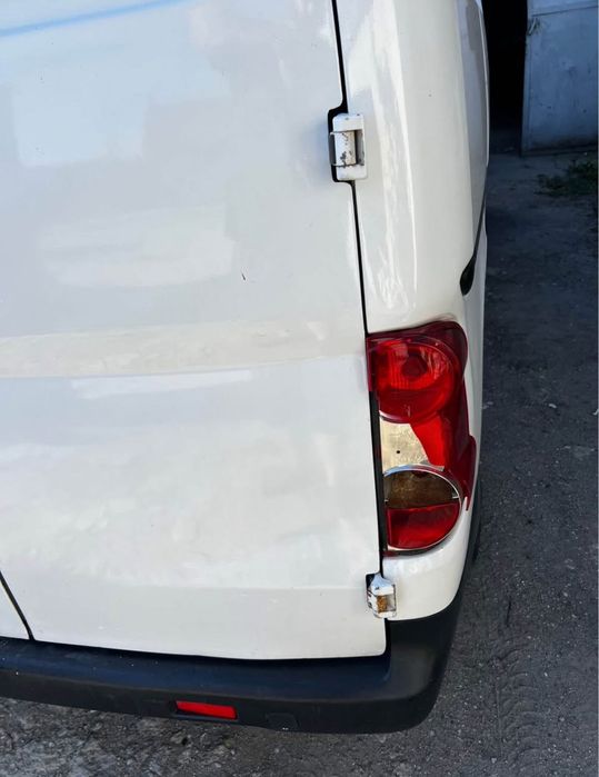 Nissan nv200 десен волан