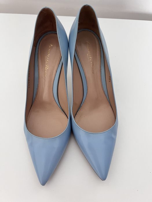 Gianvitto Rossi лодочки