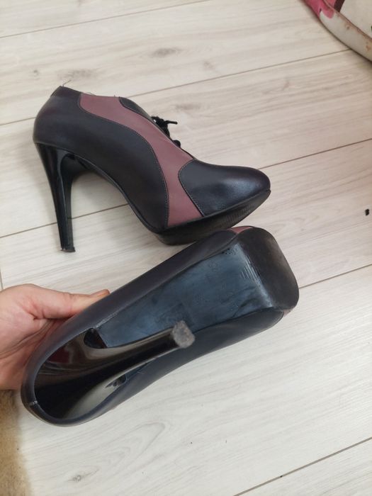 Botine cu toc din piele naturala, marime 37