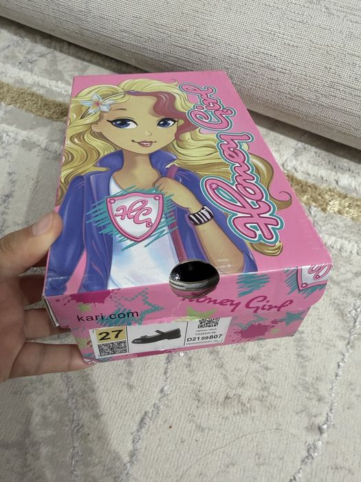 Продам туфли для девочки