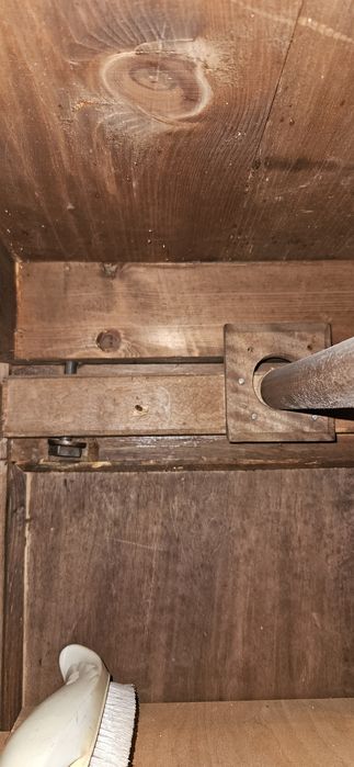 Продавам старинен гардероб от 30-те години