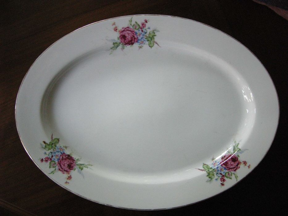 Блюдо овальное, производство Китай