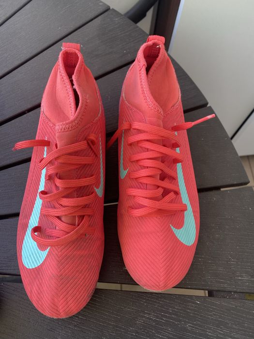 Ghete fotbal NIKE marimea 35