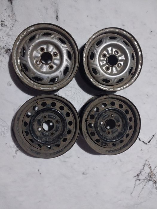 Диски R14 железные. Разболтовка 4×114.3