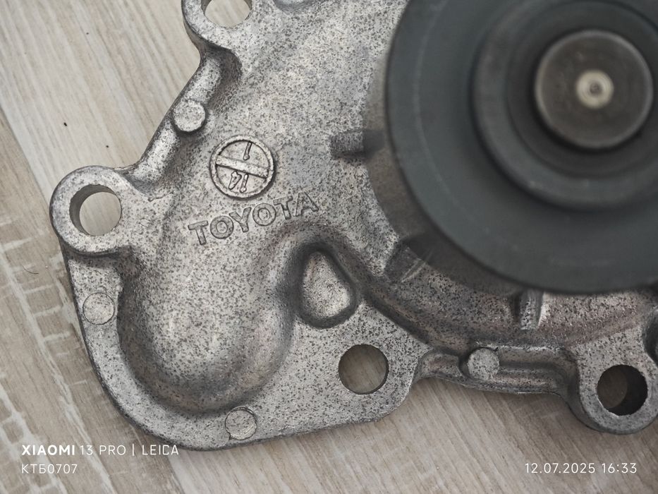 Продам помпу для Toyota 5vz-fe