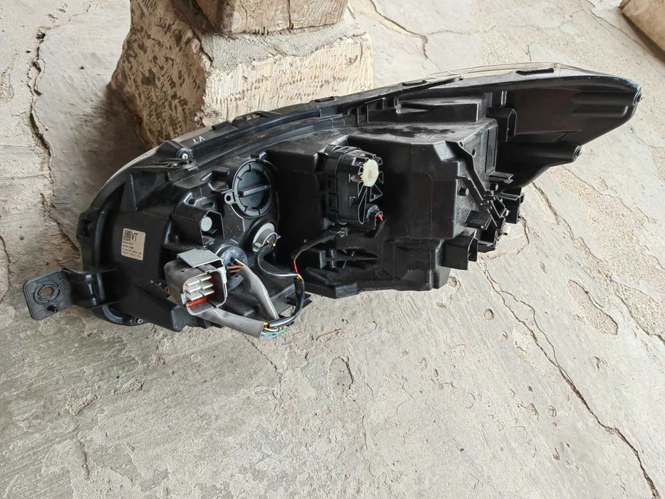 Фар Subaru Impreza WRX LED десен/ Фар Subaru Levorg черен Оригинален