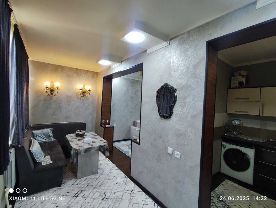 Andijon shaxar 3 mikrorayonda kvartira ijaraga beriladi uzoq muddatga