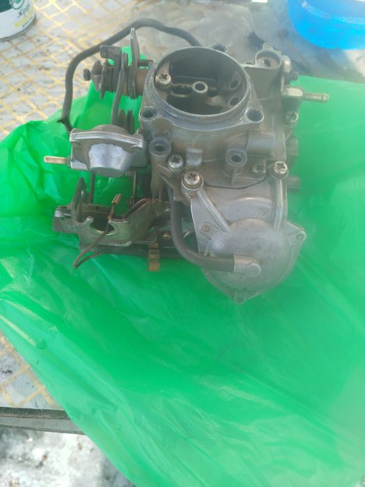 Продам карбюратор на Ауди 80 Б 3.