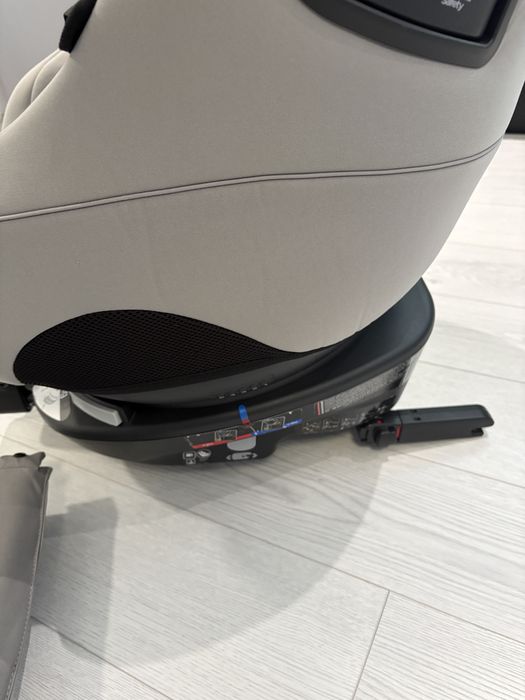 Scaun auto rotativ Joie i-Spin 360
