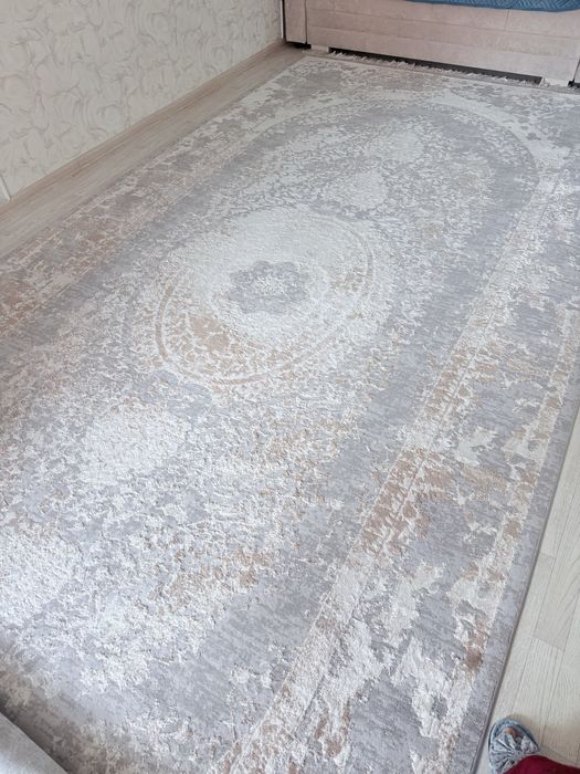 Продап ковер 2.5 на 5!