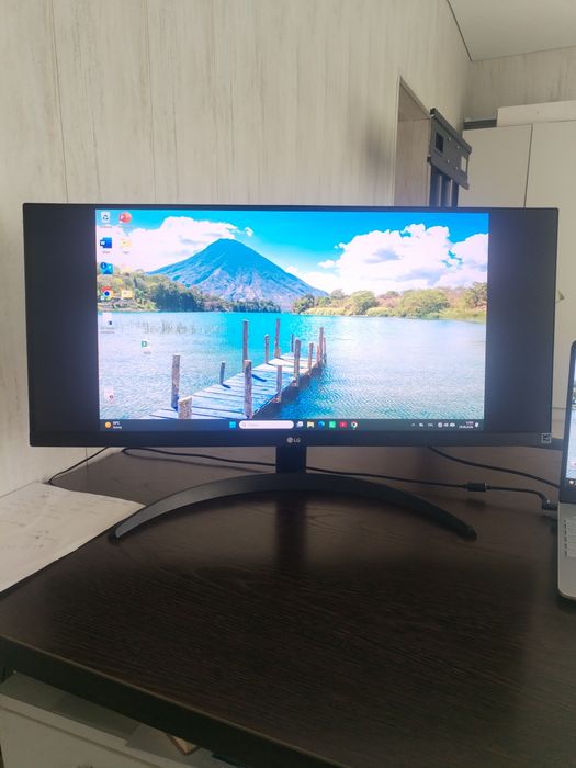 Монитор LG G24F2