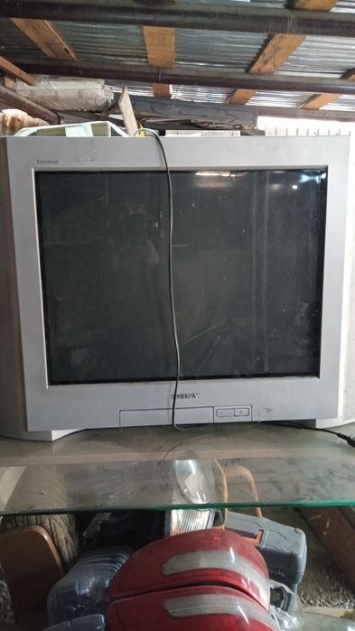 Продам телевизор soni