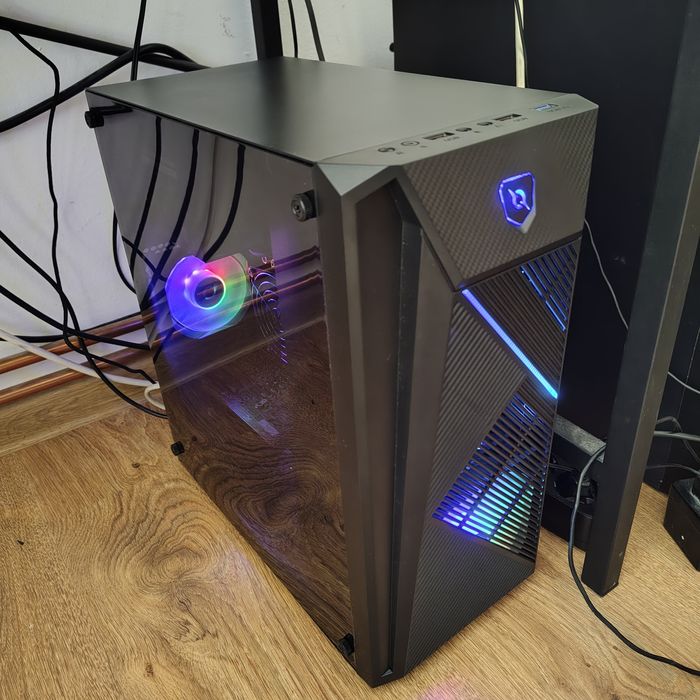 PC calculator gaming generația 6 Intel i5 6500 Nvidia GeForce GTX 1050