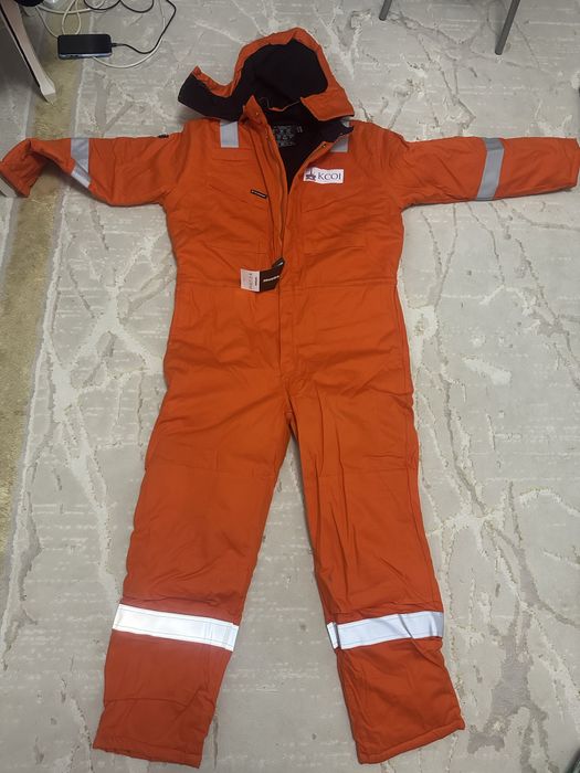 Продам спец одежды