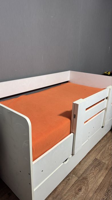 Продам детскую кровать