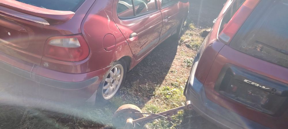 Продавам Рено Меган 1.9D на Части!