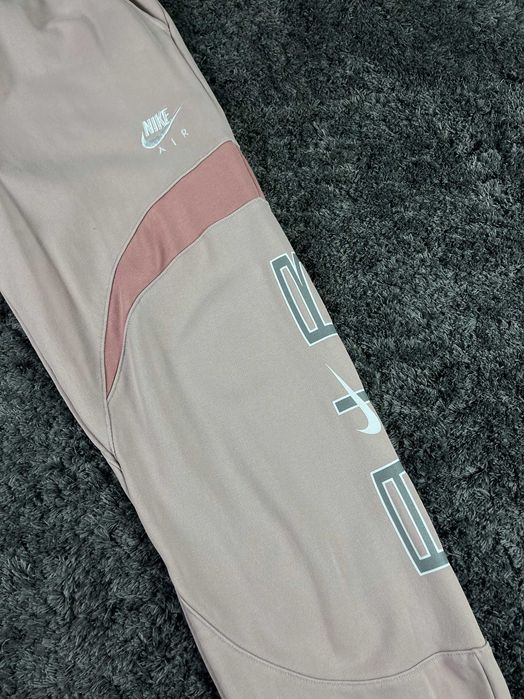Nike Air Fleece MR Jogger Pants Дамско Долнище