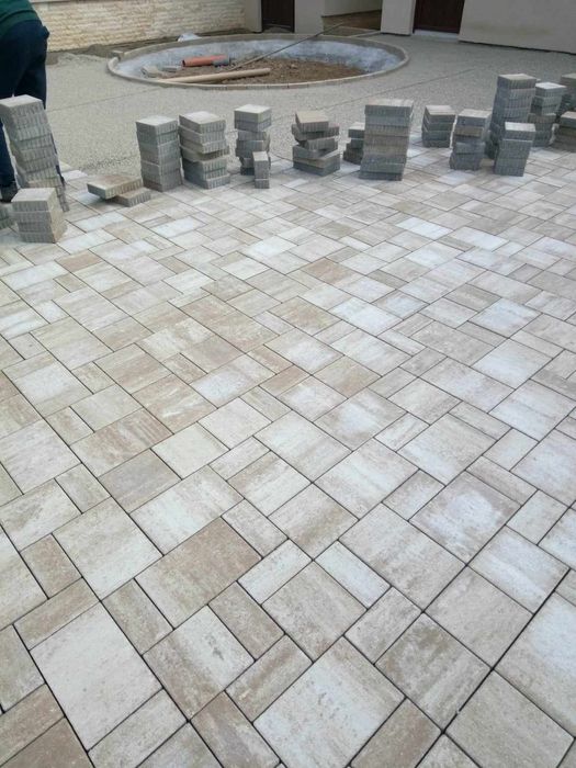 Montatori pavaj,garduri,borduri,betonat..etc