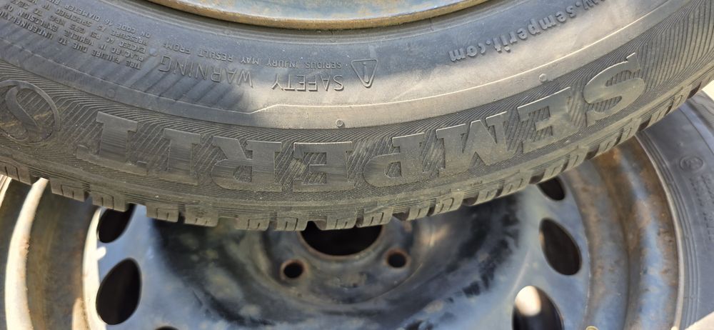Гуми 4бр 205/60/16 - 1бр  - 59 евро