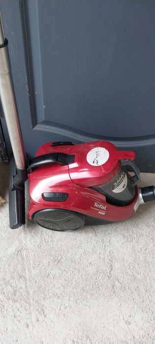 Пылесос Tefal отличый доставка