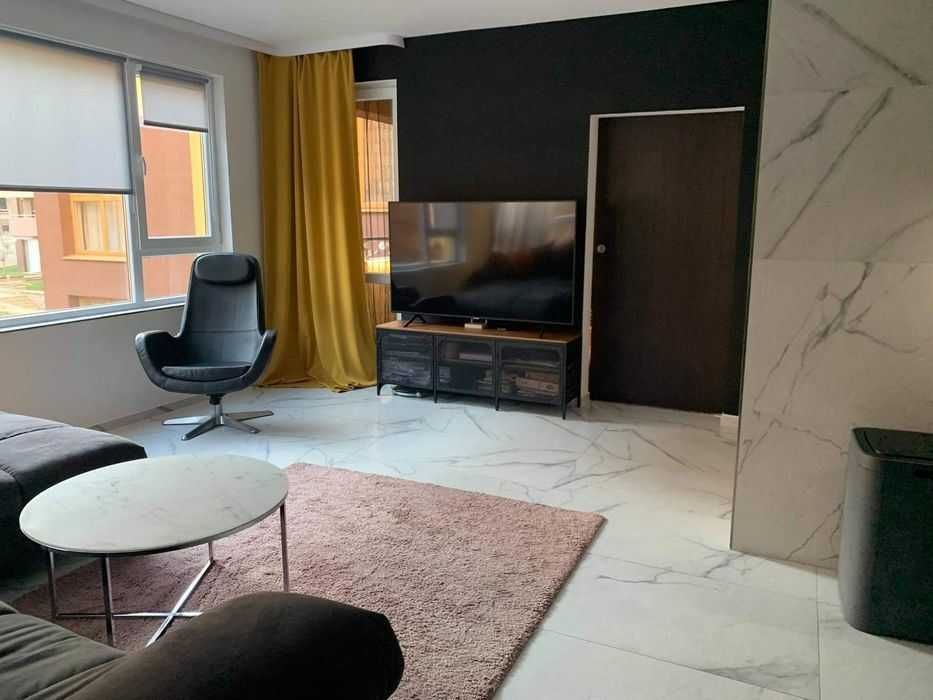 Дава се под наем Тристаен апартамент в София, Кръстова вада - 103 кв.м за 612 € - Снимка #1