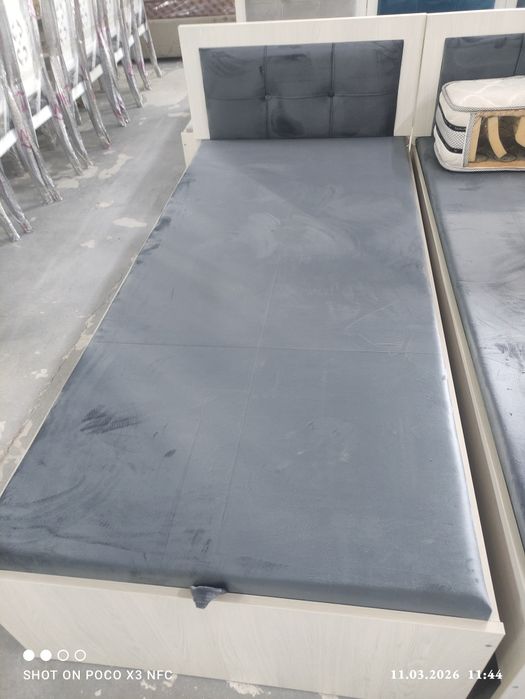 Одна спальня кровать