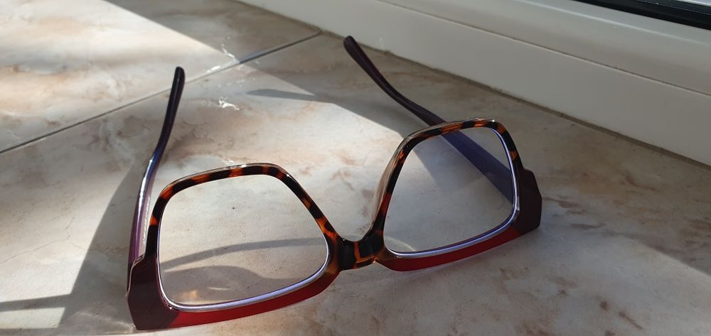 Диоптрична рамка за очила