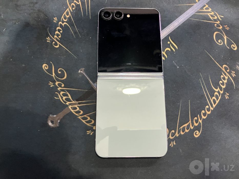 Z FLIP 5 256/8 sim+esim