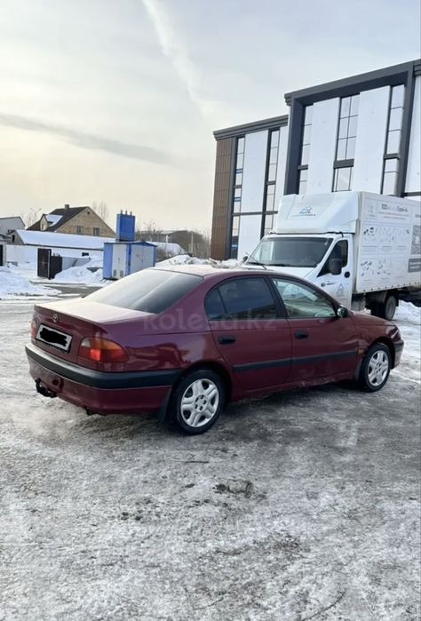 Toyota Avensis 1998, автомат, 1.8