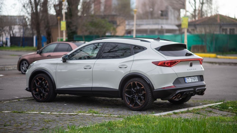 Cupra Formentor VZ5 - Editie Limitata Taiga Grey 156/999